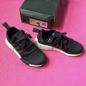 Adidas NMD R1 US size 4.5
